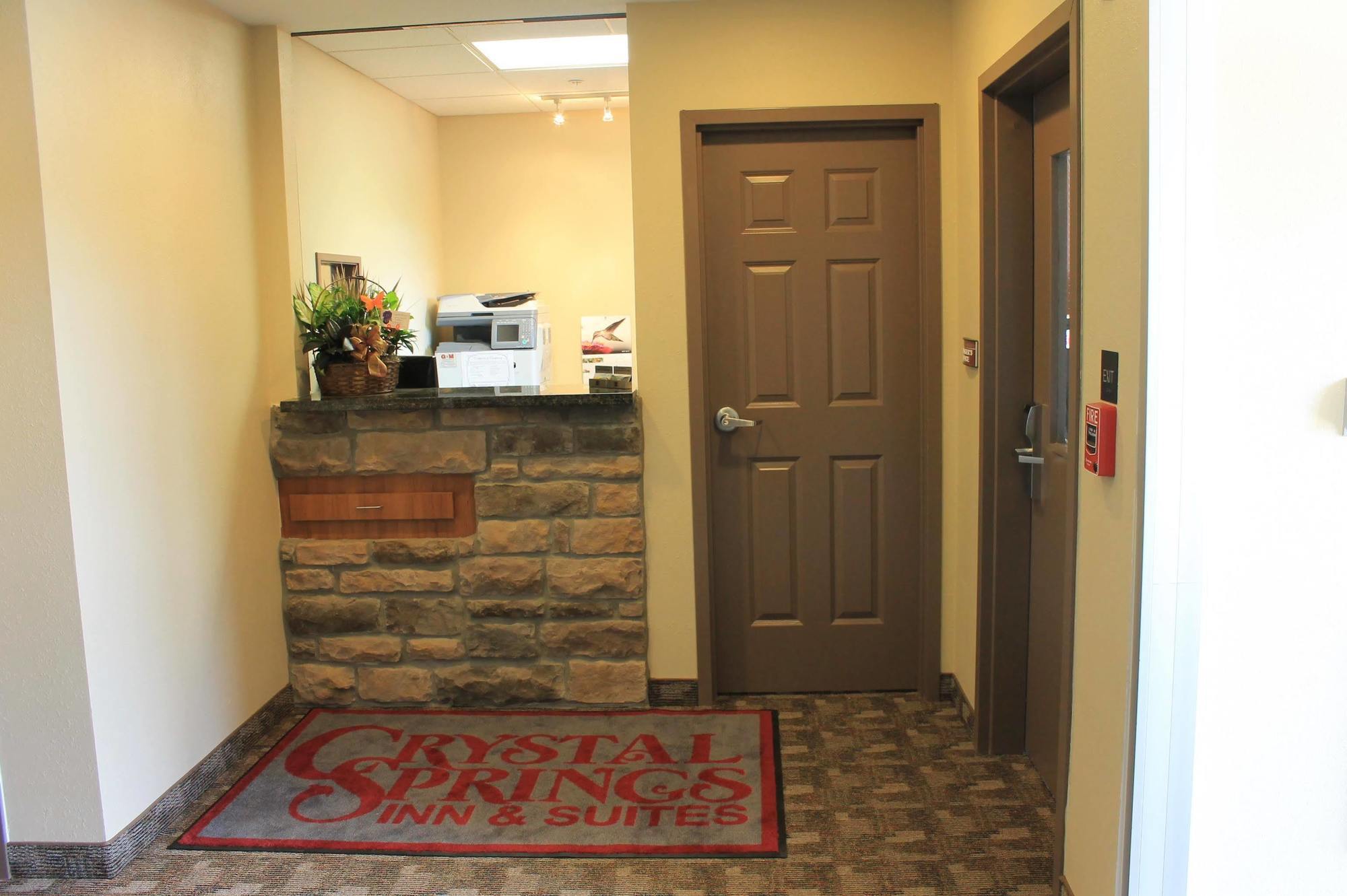 Crystal Springs Inn And Suites Towanda Exterior foto